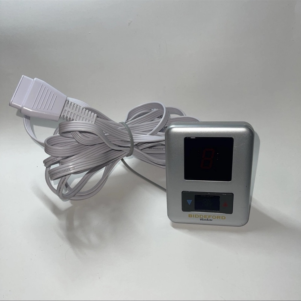 Biddeford TC15B3 4-Prong Electric Heating Blanket Silver Controller